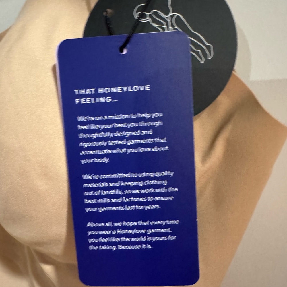 Seamless Nude Shapewear Bodysuit - Sculpting Support - Picture 6 of 8